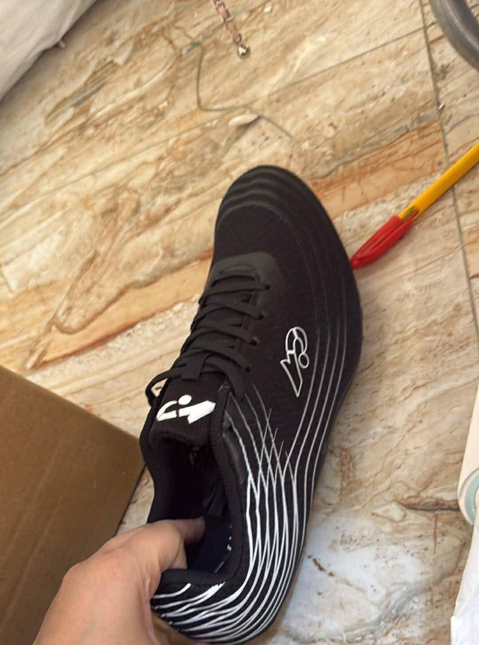 سلام عليكم اخوان طلعلي هاذا الحذاء بالامزون وماعرف مال شنو اليعرفة ويريده ينطي سعره وياخذه قياس 45


**إذا كنت صاحب هذا الإعلان وتريد حذفه لأي سبب، رجاءا أرسل رسالة إلى الدعم الفني**