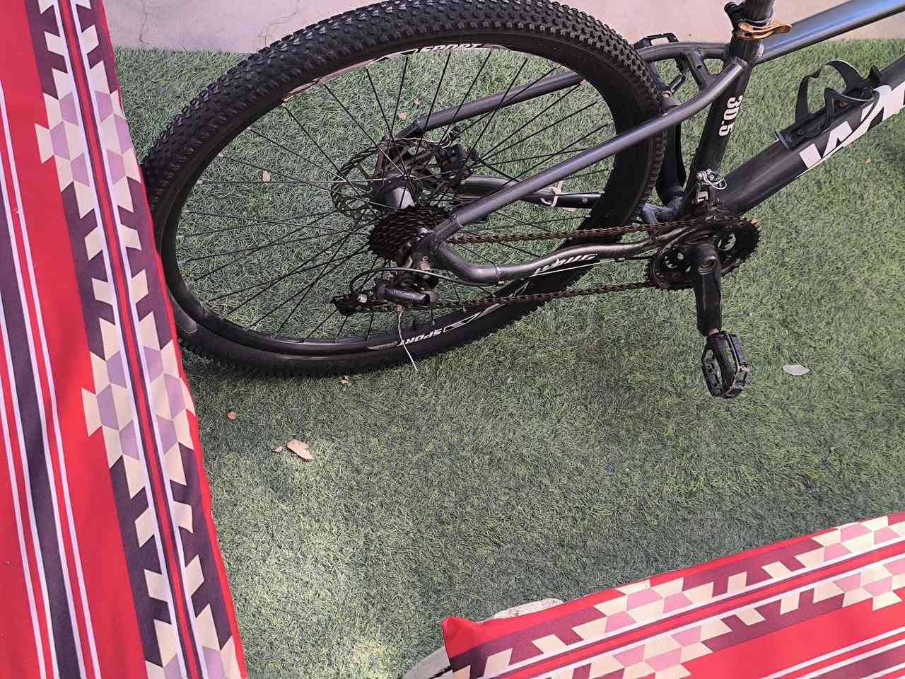 بايسكل بعده جديد قبل فتره اخذته كله كامل ما نقصه اي شي حجمه 29   قيم سعره بل يرضي بي الله واخذه مكاني بغداد الحسينيه
***********
