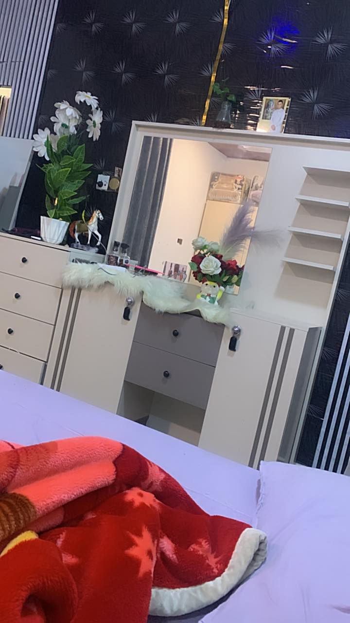 غرفه تركي استعمال قليل بعده جديده كسر مابيه شرط مكاني البصره عشر قطع لو ١١  ***********
