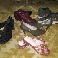 ملابس • لكل وحدة • عرض