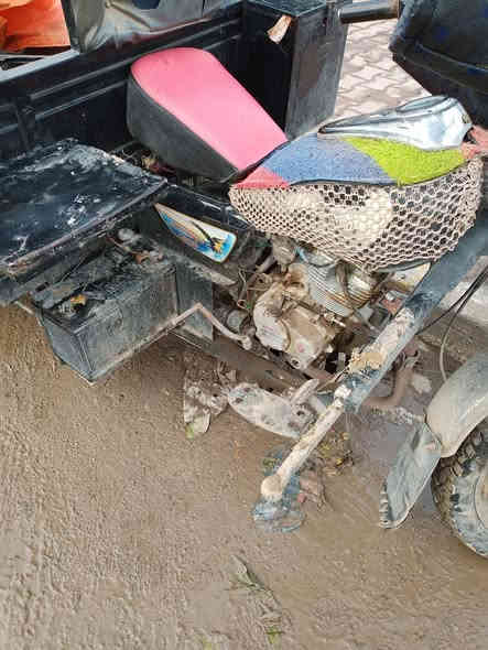 سلام عليكم ستوته البيع موديل 14مكفوله وراق صولي اي خياس مابيه ولا الخيم الركبه ما طاكه بس ملحومه شغل درجه اولى محرك مكفول كهربائيات كله شغاله كل نقص مابيه سعر 1100 مكاني بغداد المحمودية ***********
