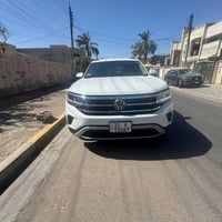 فولكس واكن اطلس فاملي 2023 للبيع 7 راكب  حادث بابين جهة السكن فقط مبدل...