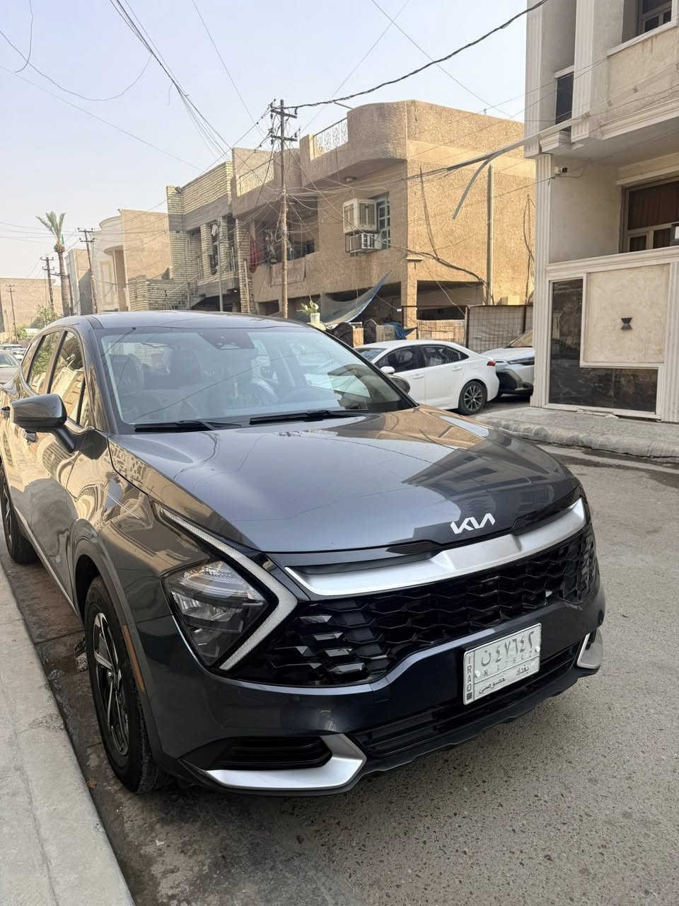 سبورتج LX 2023 
1. ماشي فقط 37 الف كيلو 
 2. محرك 1.6 هايبرد تيربو  – 4 سلندر
 3.ناقل حركة أوتوماتيك 8 سرعات
 4.دفع أمامي (FWD)
 5.رادار امامي + أنظمة أمان حديثة
 6.تدفئة للمقاعد (الكشنات).
7. شاشة وسطية كبيرة + بلوتوث + Apple CarPlay / Android Auto
8.الكير ماوس
9.حساسات أمامية وخلفية
 10.شنطة واسعة + مقاعد خلفية قابلة للطي
 11.جنوط ألمنيوم وتخم تاير جديد 
السعر                   200$ و بي مجال بسيط 
للتواصل *********** واتساب 

الحادث تبديل قبق جنطه و صور مرفوقه ب المنشور 
مكاني بغداد بغداد الجديده
