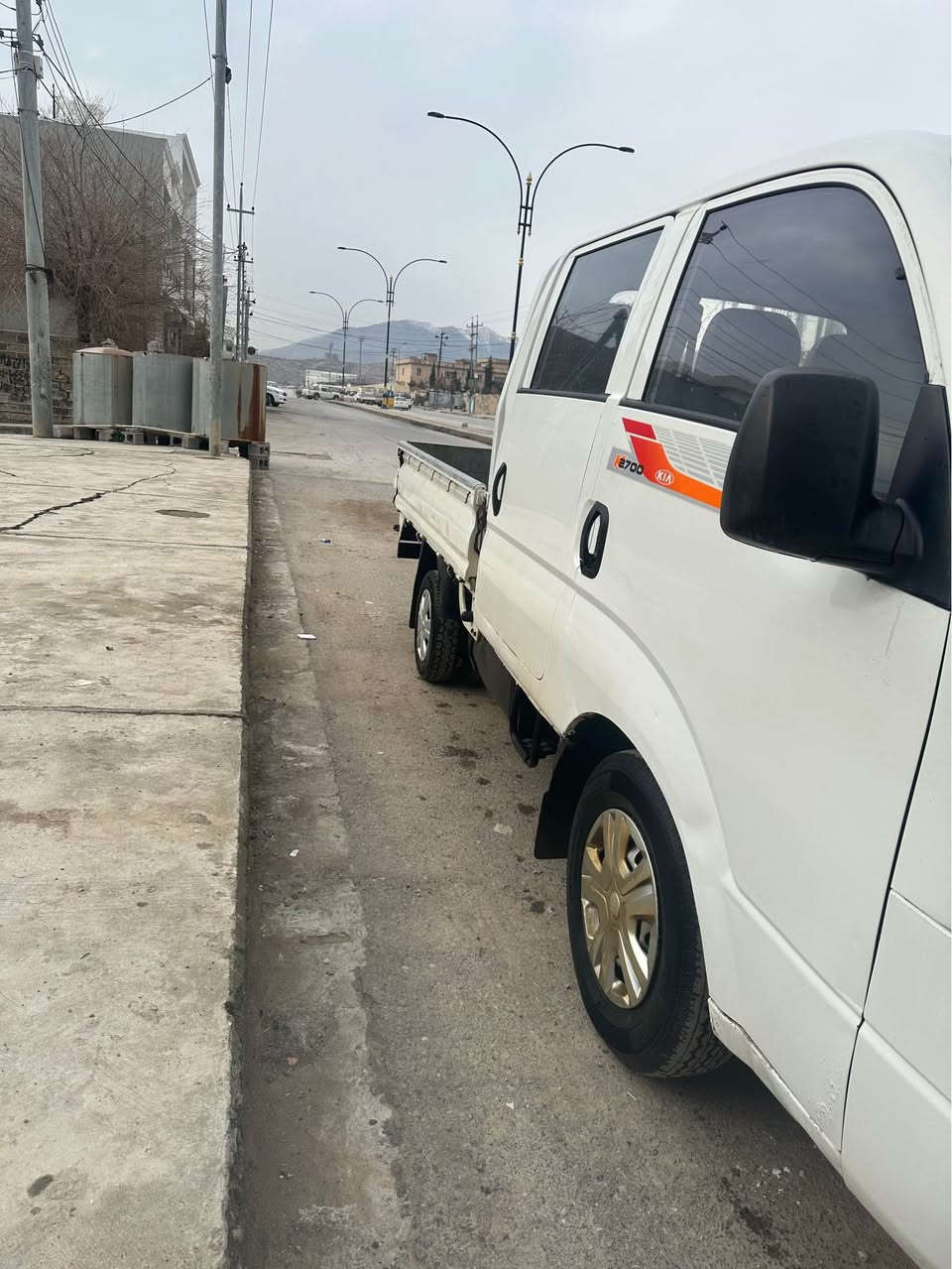 به ناوي خواى گه وره ميهره بان 
براوه يه و علوجه كيا ٢٠٠٧ لؤك لؤك تازه داخل بووه هه موو گياني له سه ر شه ريكه ماوه ته وه مه كينه ٣٠٠٠ انجكتر مه كينه ره ش مه رغوب گير عادي گيرومه كينه و اكسل و ده حم وليدران به شه رت خايسي نييه كامل كاره باي به شه رت جوار جام كاره باي قفل مه ركه زي وه سف كردني ناويت سه ياره كه مالي مه ده نى به شه رت ده حامي بو ده حامي به شه رت جركه و سه د دولار بشكينه بريك و هه موو شتي به ستراوه له رانيه م 
*********** رانية, السليمانية
