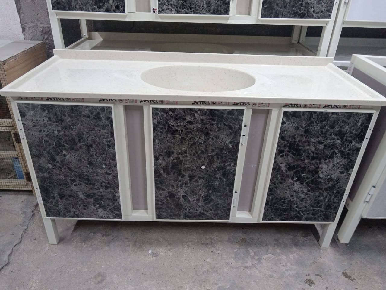 يالله تم وصول سنكات مرمر الثقيل شقل بنل درجه أوله جميع القياسات 
قياس متر ونص بسعر ١٦٠ الف
قياس مترو20 بسعر ١٤٠ الف 
قياس متر بسعر ١٣٠ الف 
العنوان بصرة حيانيه اول الاين شارع القائدالاستفسار***********/ ***********
توصيل داخل البصره فقط
