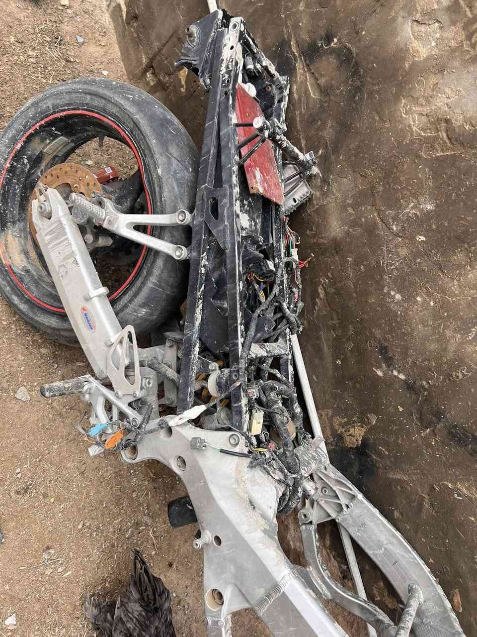 سلام عليكم دراجه ام فوراي دراجه كامله مكمله فصخه للبيع وشراي بي خير ويدلل مكان بغداد الحسينيه ***********
