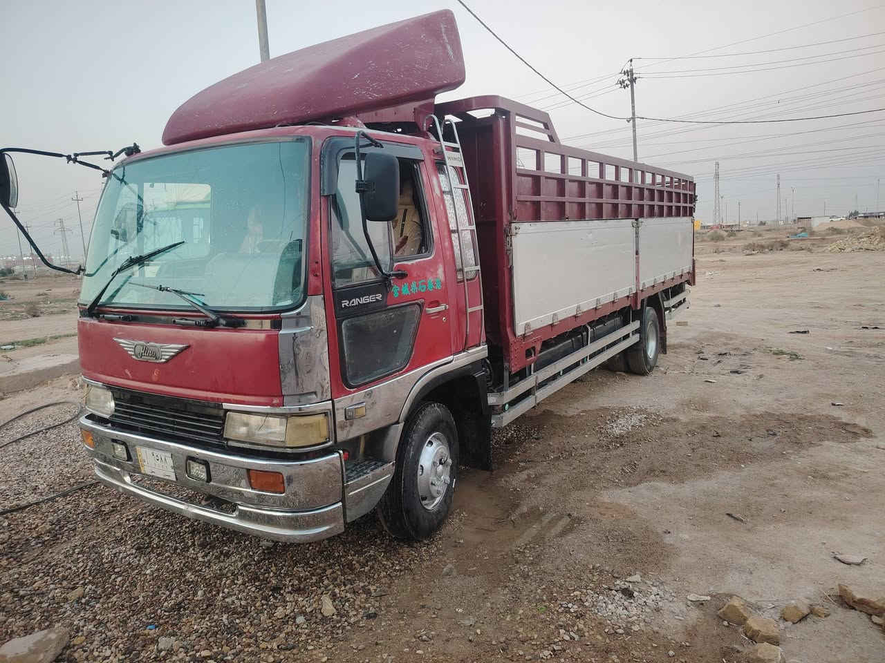 سلام عليكم هينو للبيع سبعين عادي ست وربع بلادي ***********
