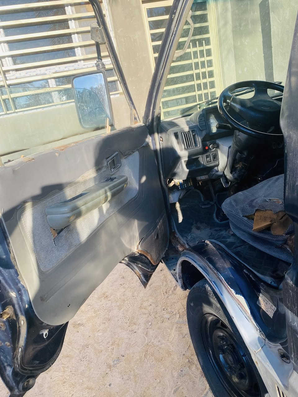 سلام عليكم بسته مديل ٩٤ السياره نضيفه عوزه دوشمه كير مكينه اكسن خير من الله شواصي يخبلن مكينه لا تنقيص لا تبخير بم و نوزال جدد السياره جاهز راعيه بل حله موجود مكاني كربلاء السعر ١٨. وبيه مجال قليل ***********
