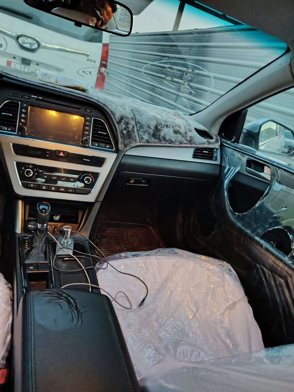 سلام عليكم سوناتا اصل غاز بلادي موديل2017  أدوات  ادوات كص جنطه سياره طك كارتون كامله مكمله من كلشي برغي ممفتوح بيه شرط
ارقام وسنويه متومه طبق الأصل شرط 
تحكمات استيرن 
2نضام ايكو 
3حساسات خلفي امامي شغال
4هيترات ستيرن +كشنات امامي خلفي هيترات
5كشنات نفخ
 
رايده 58ورقه وبيه  مجال مكاني نجف شراي فقط ***********
