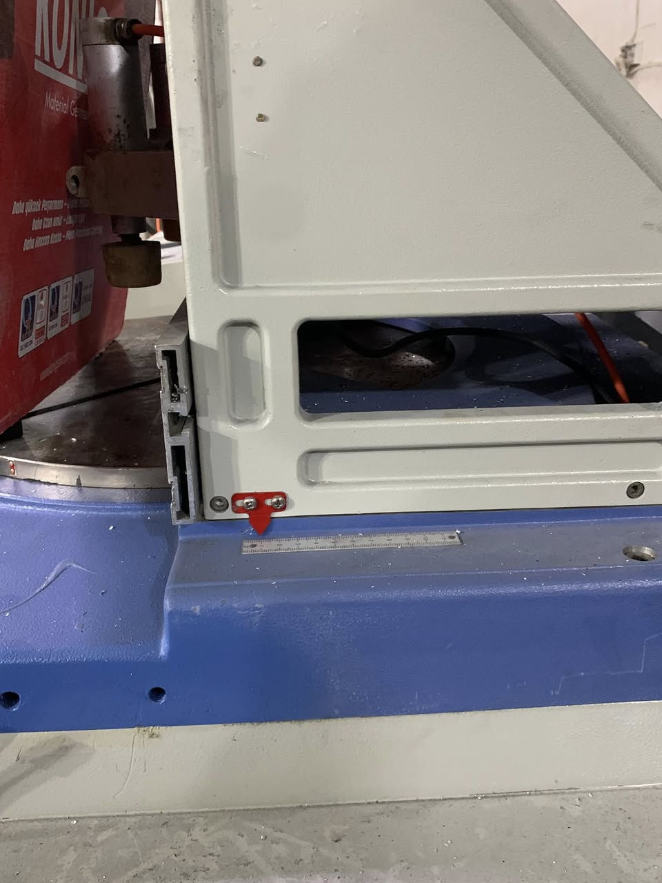 للبيع كتر المنيوم اونجليك تركي  حجم 400شرط الشغل والفحص شادلة تيغ المنيوم تركي اصلي الكتر جاهز مابيه نقص بيه منضومة تبريد بلادي 
للأستفسار اتصل او تفضل خاص 
***********
*********** 
يوجد توصيل حسب الأتفاق
