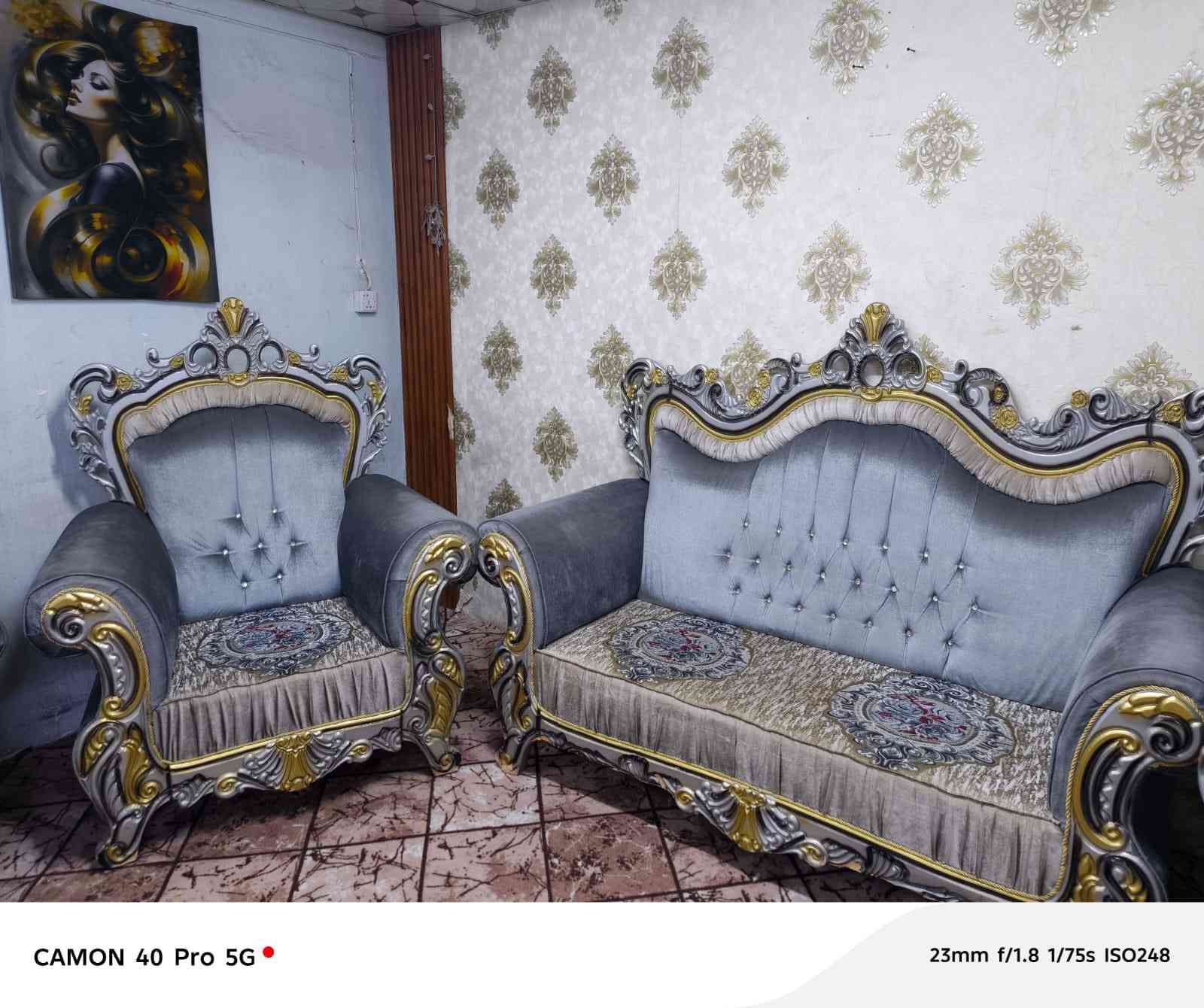 تخم ملكي 10 مقاعد نضيف تسكام اخو الجديد اي ضرر مابي السعر 425 وبي مجال المكان بغداد ***********
