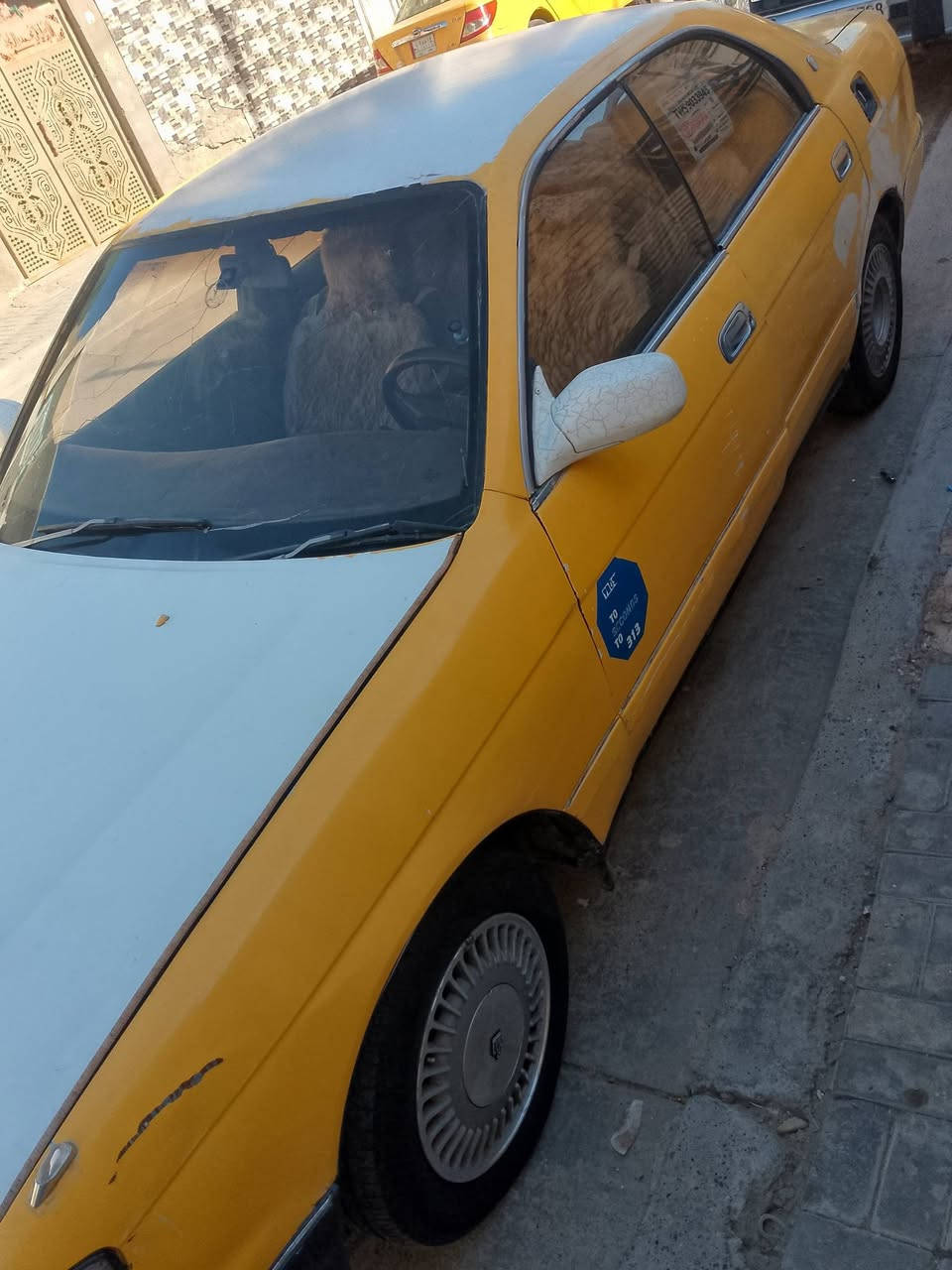 يا الله السلام عليكم سياره بطه للبيع موديل 2000 سياره شغاله ما بيها اي نقص شغلات بسيطه الاستفسار اكثر الاتصال على الرقم ***********
