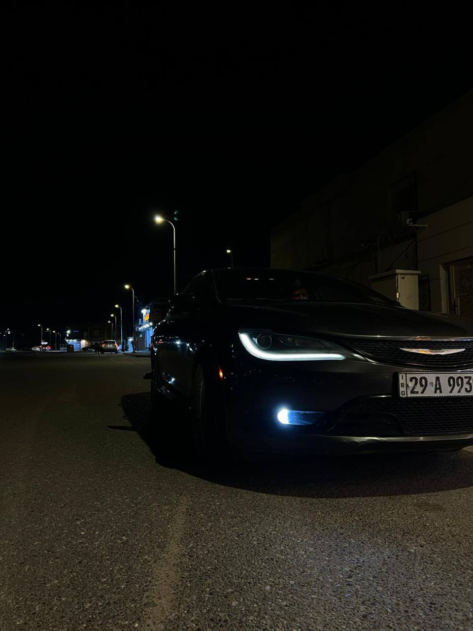 كرايسلر سي 200 للبيع موديل 2015 رقم واسط بأسمنه 
بدون حادث داخله تخريب هنااا صار بيها حادث موجود ب المنشور
رايدهاا 105وبيها مجال ***********
