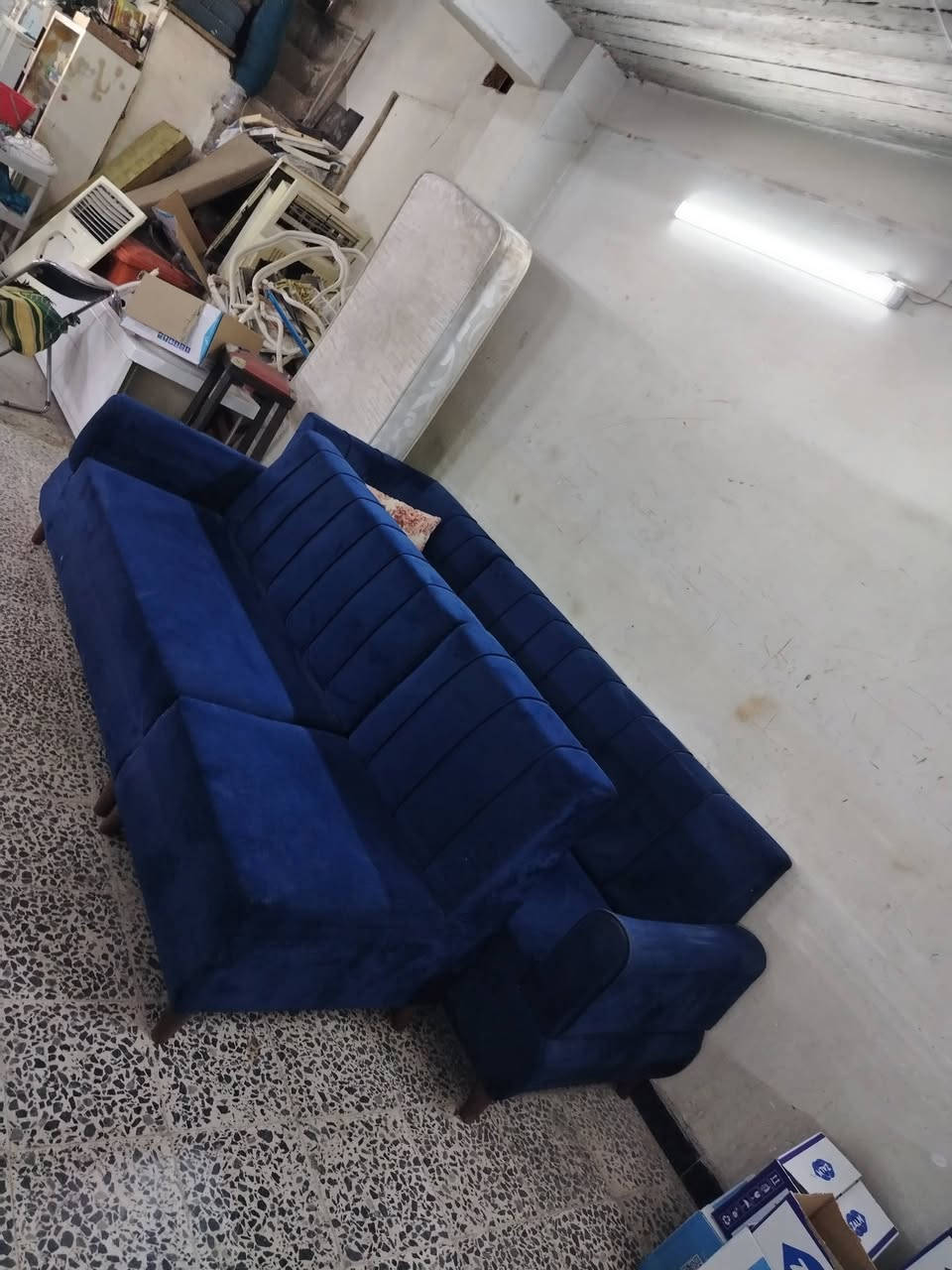 ديوان ٨ نفرات اخو جديذ تفصال ثكيل بدون اي عيب ٨٠ الف


**إذا كنت صاحب هذا الإعلان وتريد حذفه لأي سبب، رجاءا أرسل رسالة إلى الدعم الفني**