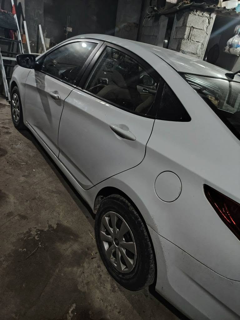 Honda accent 2017
فول مواسافات بەس سلایت نیە گیرو مەکینەو تەقەو ڕەقە بەشەرت 4 پارچە سبوخ بی لێدان رەسمی سۆنەریم داناوە
رەقەم بارێک سەنەوی بەسەرچوە
تەحویلو غرامەو بەناوکردن بەشەرت
داوای 94 و مەجالێکی برایانە
ژمارە موبایل *********** واتسابی لە سەرە أربيل, العراق
