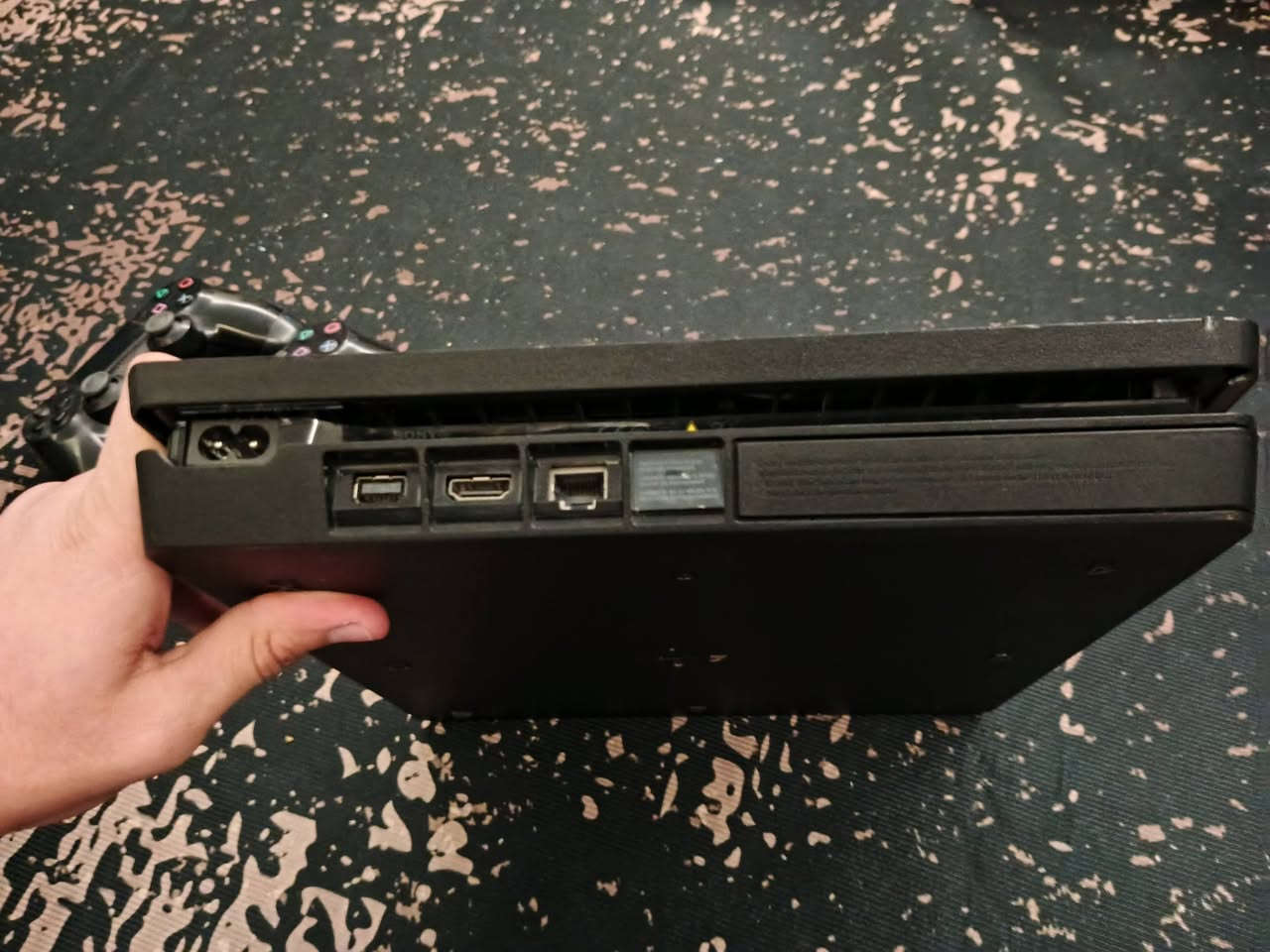 السلام عليكم
السلام عليكم
بلي فور 4 سلم نص تيرا
الجهاز نظيف الله شاهد
(ما مفتوح (لوك ستيكر
يدة تجارية درجة اولى
 سعر 180قفل 
مكاني بغداد الامين الثانيه


**إذا كنت صاحب هذا الإعلان وتريد حذفه لأي سبب، رجاءا أرسل رسالة إلى الدعم الفني**