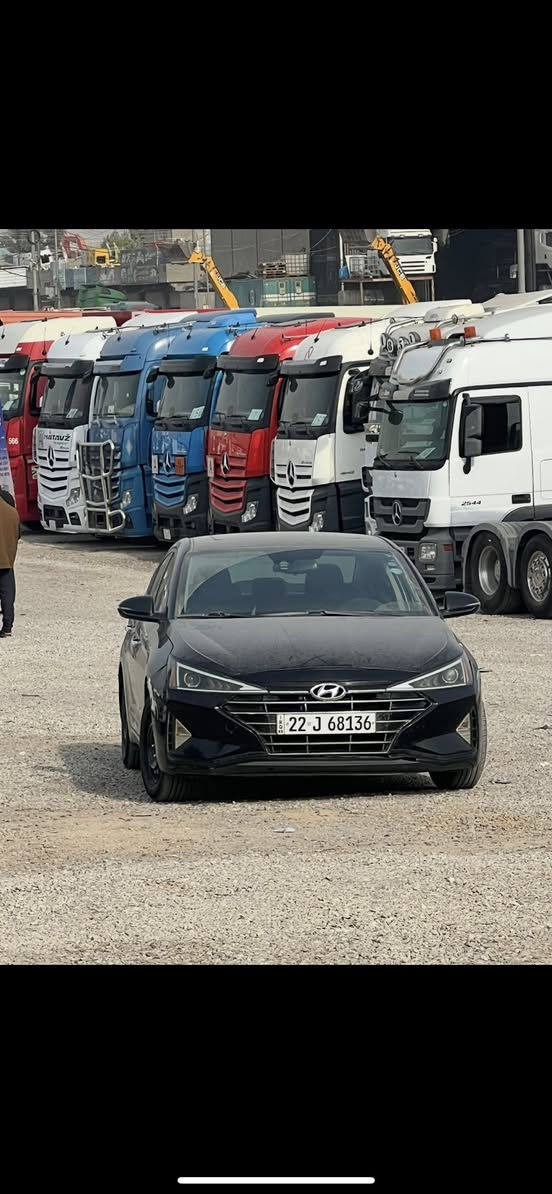 السلام عليكم 
النترا ٢٠١٩ فول مواصفات بصمه فتحه كشنات جلد تدفئه ستيرن تدفئه شاشه جبيرا كامرا رادار نقطه عمياء توقف ذاتي تحديد مسار جنطه حساس تنفتح عند الاقتراب تشغيل عن بعد اشاير بلمري  كشنات جلد بلاد لايت زنون تايرات جدد صدر جديد رقم اربيل باسمي تحويل ثاني يوم سيارة حادثهه سرقه قطعتين بدون ضربه بيهه بلعراق طخه بلباب ومصبوغ مكان سياره غزاليه السعر ١٣٢ مجال بسيط حك جيه *********** متواجد واتساب
