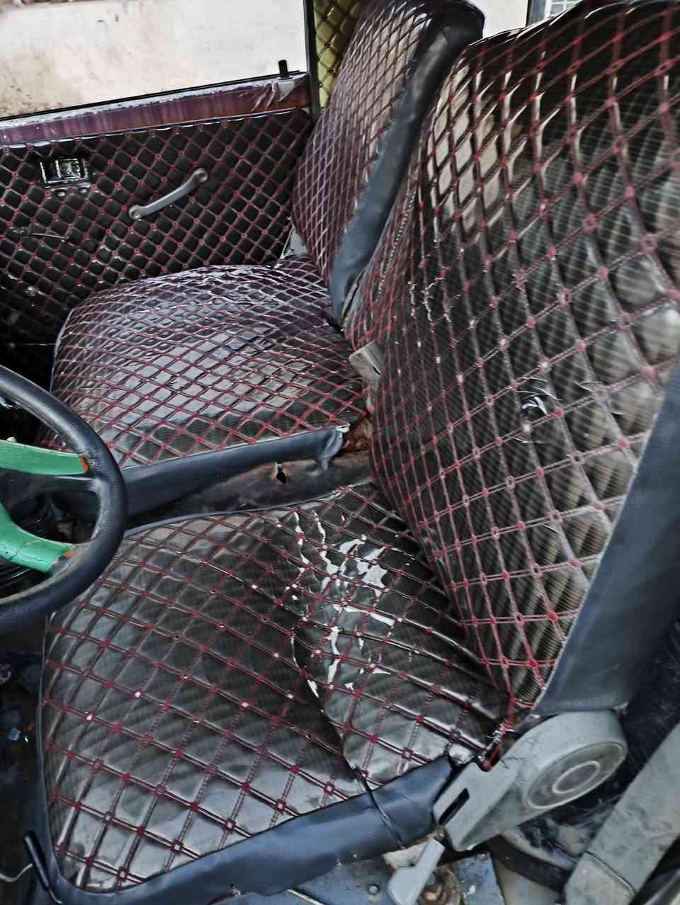 غراض كيا بستا متوفرة كامله شتريد متوفر //جامة اماميه //جامة خلفيه //مكينة گير اكسل ع فحص //غرفة كاملة نظيفه كلش //دشبول نظيف مكاني ديالى بعقوبة قرب جامعة ديالى ***********
