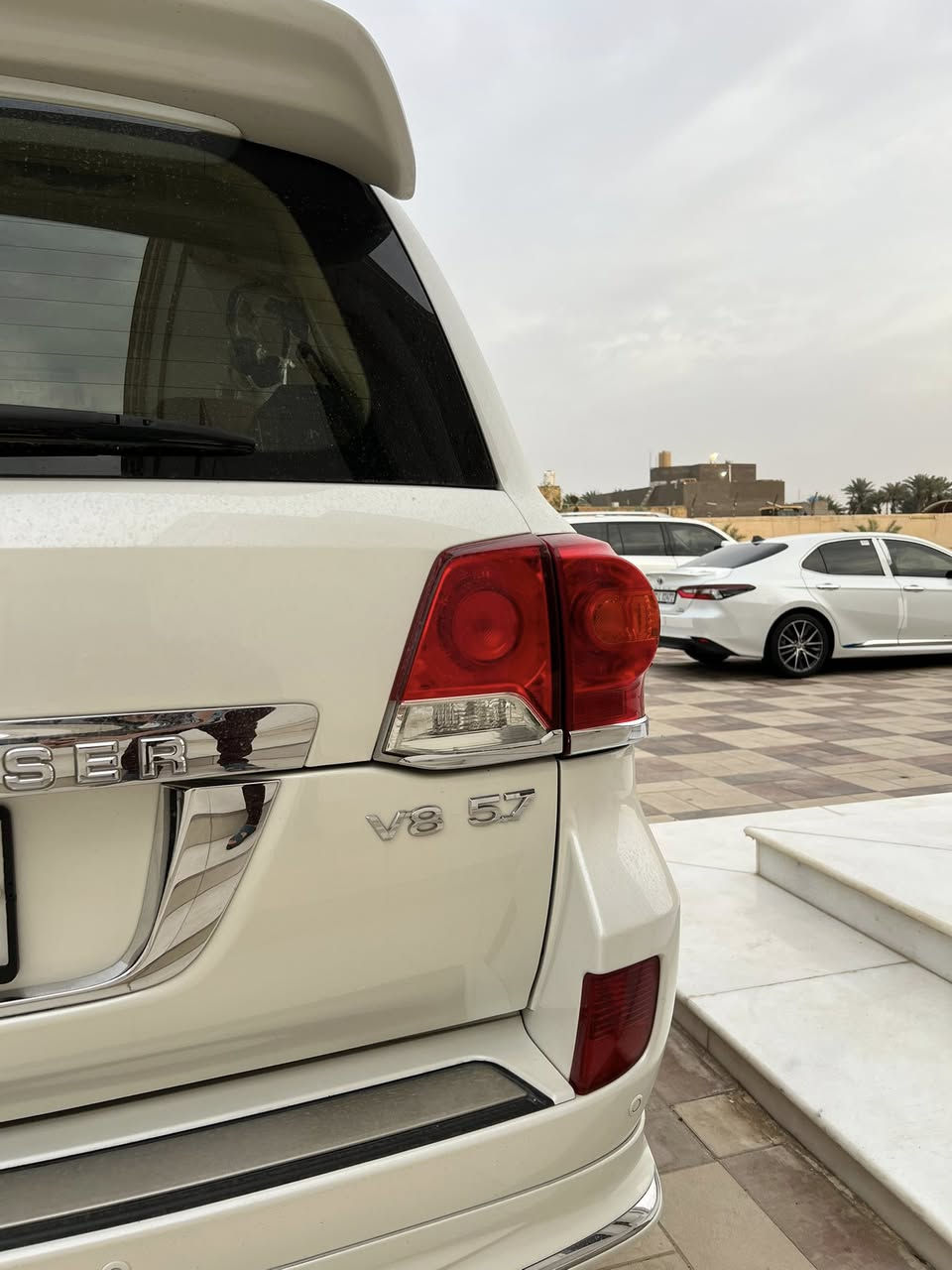 (اللهم صلي علئ محمد وآل محمد)

لاندكروز 2015. VXR. 5.7 (ماشيه 33 الف )كفاله عامه من الصبغ و بارد و تبديل و شخط و رصعه سياره زيرو رقم بغداد تحويل سياره فول مواصفات للأخير محرك 5.7 داخل قرميدي ذاكره خزن رادار أربع بصمات جنطه كهرباء كامرات 360 درجه كامله من كلشي غراضه مال الشركه كلهن بيه كاعياته البلاديه كتلوكاته عنوان السياره ناصريه مركز السعر 535 وبيه مجال( للشراي ) ***********
