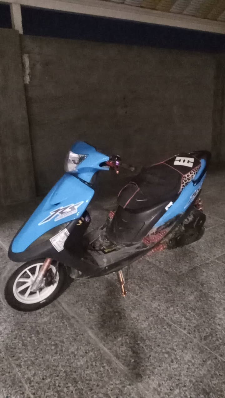 السلام عليكم دراجه ماكس  120 دراجه مفوله محرك بلادي وكاله 49 دراجه مزوده شيال وصالنصه وهواي شغلات كفرات دراجه شلعه قوه كهربائيات كلشي كامله وقيم بما يرضي الله 🤍😄


**إذا كنت صاحب هذا الإعلان وتريد حذفه لأي سبب، رجاءا أرسل رسالة إلى الدعم الفني**