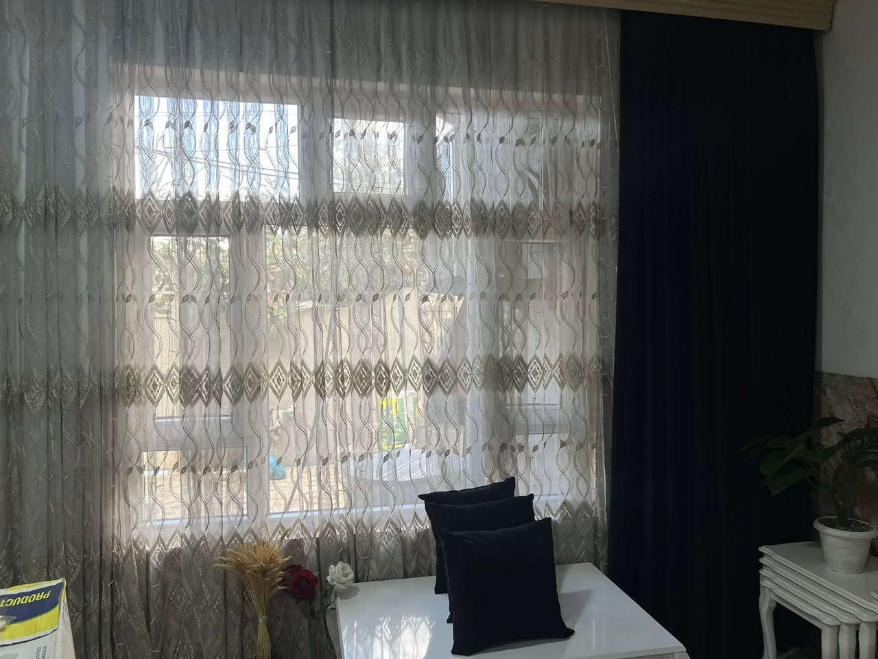 بۆ فرۆشتن پەردەکە باڵێکی ڕەشو ٣ بەرگە گۆشەی ڕەشی لەگەڵە بەرزی ٢.٧٠ پانی ٥ مەتر فەڕشەکە ٣.٤ سلێمانی


**إذا كنت صاحب هذا الإعلان وتريد حذفه لأي سبب، رجاءا أرسل رسالة إلى الدعم الفني**