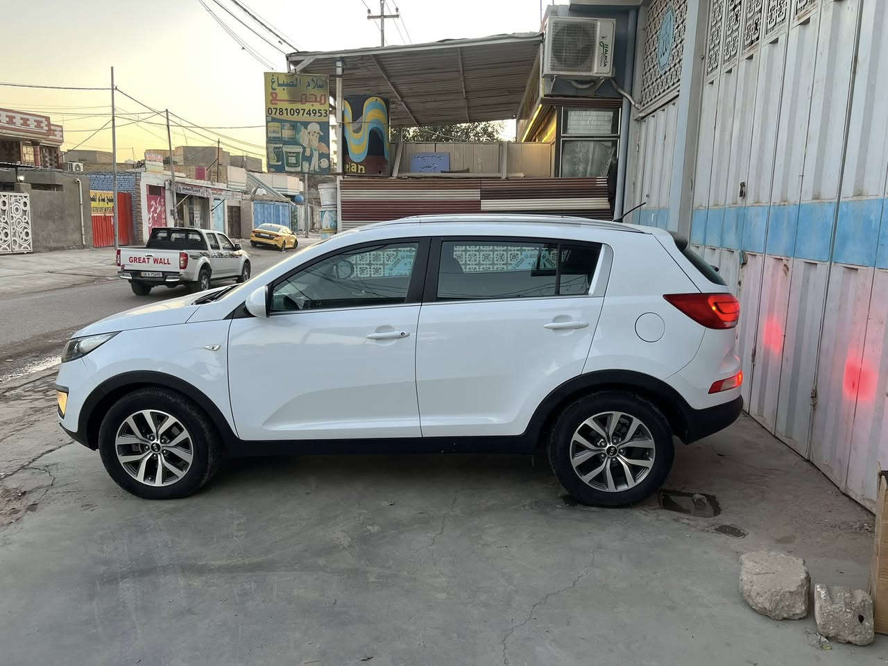 سبورتج 2015 خليجي جديده كفاله عامه للبيع  مكفوله من الصبغ والتبديل والفتح مكينه مكفوله لا فتح ولا تنقيص ولا بخار مكفوله من كلشي حداده وتخم تاير جديد 
تدفئه تبريد شغال  
مكاني بابل 
***********
***********
