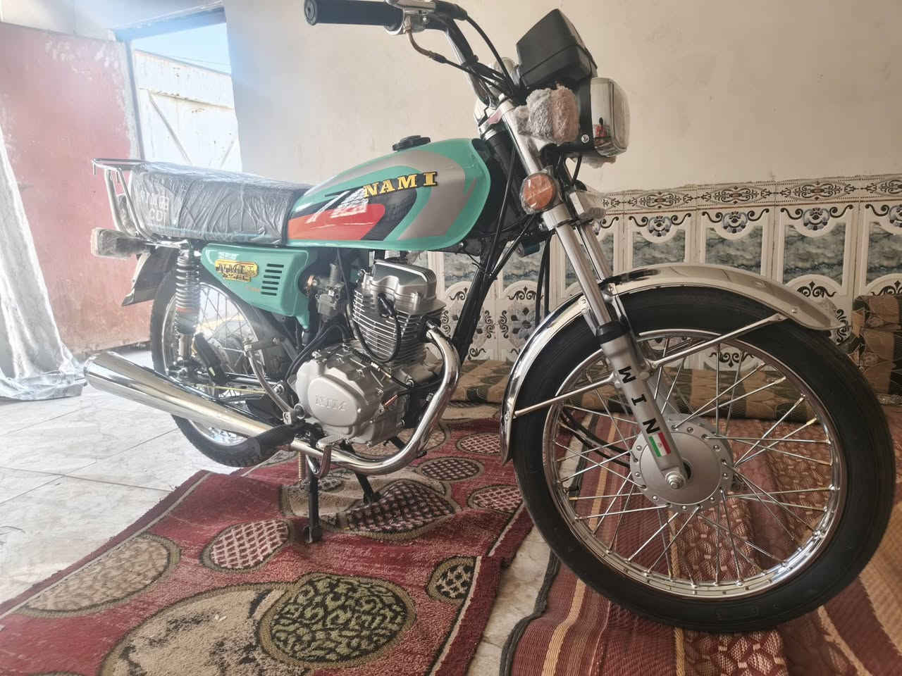 للبيع اربعه كير موديل 27 جديده زيرو 3 احرف سعر 725بيها مجال قليل ***********
