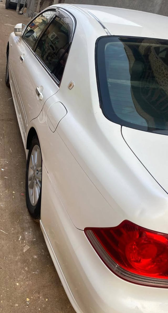 سلام عليكم ورحمة الله وبركاته مرخصت صاحب كروب محترم سياره شاهينه الون ابيض رقم سليمانيه متومه رقم انكليزي بس رقم بيهه سياره جديده معنه كلمه تجي وشوف سعر ٥٥ ورقه مكصوصه جنطه تكم عنوان بصره قضاء شراي يتصل على صاحب سياره هذه رقم
*********** ملاحضه انه مكلف بل نشر
