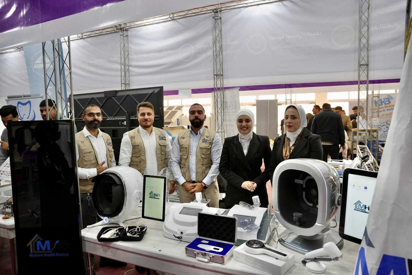 تشرفت شركة المنصة الحديثة MHD بالمشاركة في المؤتمر المقام في جامعة الفرات الاوسط التقنية – المعهد التقني - النجف ، ضمن فعاليات أسبوع الريادة والإبداع، تأكيداً لدورها في دعم البيئة الأكاديمية وتعزيز الشراكة الحقيقية بين القطاع الخاص والمؤسسات التعليمية.

وجاءت هذه المشاركة انسجاماً مع توجهات الجامعة في ربط مخرجات التعليم بسوق العمل، ودعم المبادرات الريادية والمشاريع الإنتاجية التي تخدم المجتمع.

وتتقدم الشركة بجزيل الشكر والتقدير لإدارة الجامعة واللجان المنظمة على حسن التنظيم والاستقبال، متمنين لهم دوام النجاح والتقدم.

#شركةالمنصةالحديثةMHD
للتواصل والاستفسار ارسل رسالة على الخاص او على الرقم ***********
https://api.whatsapp.com/send/?phone=9647729442461&text&type=phone_number&app_absent=0
