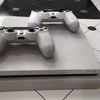 بلي فور سلم ذاكره 512 جويستك 2 ويا قراص FiFA 19 ولعبه The Witcher 3  ا...