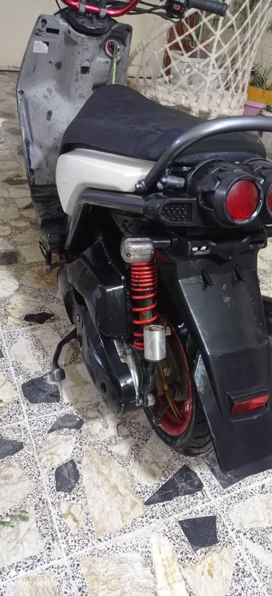 سلام عليكم دراجه جبليه جديد سعر 950وبيه مجال شي قليل هاذ رقمي ***********
