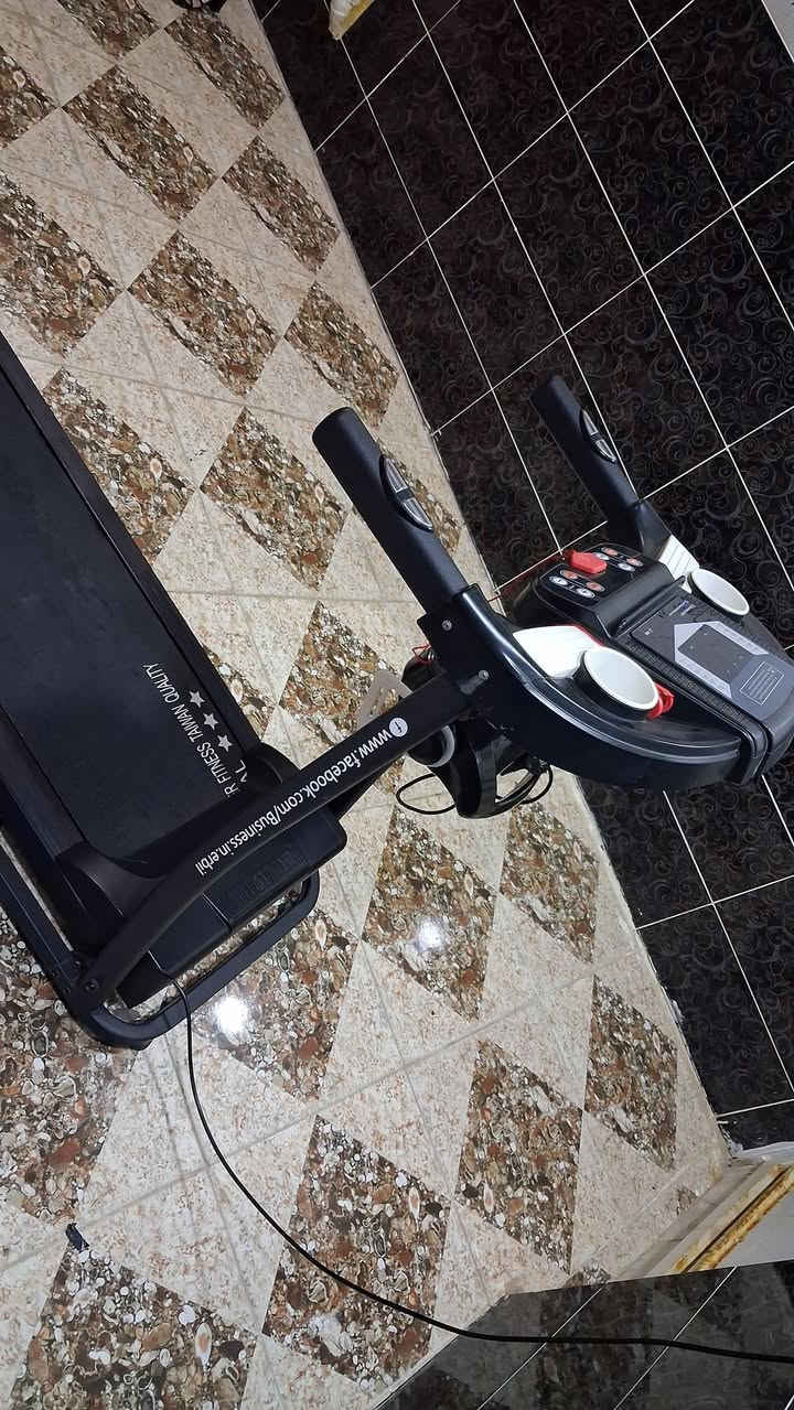 جهاز ركض كهرباء  Aux ماركة sopar amad   كلش نضيف  3 نجمة ئؤرجينال   سعر  185   الف            ***********
