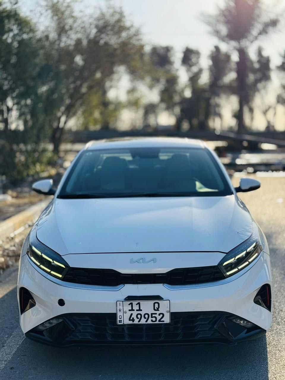 السلام عليكم

KIA FORTE (2023) كيا فورتي

كندي محرك 2000 دوش 

🛑 وبيه منضومه غاز مكفوله 🛑

نفاصيل السيارة ....

حادثه منزله ويه الصور جاملغ نفسه صبغ والبنيد حافه مالته بارد والجاملغ الثاني بينه وبين الباب بارد بسيط 

 بدون ايرباك 
بدون تبديل اي قطعة رقم بغداد باسمي 
ماشية 54 ميل 

كل شي على وضع الشركة بلادي

مواصفات السيارة .......

لايت امامي 4 عدسات led

بك لايت خلفي led

 فتحه سقف

رادار امامي و خلفي و جانبي
مانع اصطدام امامي
مانع اصطدام خلفي عند الرجوع
نقاط عمياء عند تغيير المسار
حساسات بالابواب للتنبيه عند فتح الباب و سيارة قادمة من الخلف شاشة كبيرة 
حساس اطارات 
تدعم الكار بلي و الاندرويد اوتو
3 وضعيات للقيادة
Normal-Smart -sport
نضام المحافضة على المسار
كروس ( تحكم بالسرعة )
شاحن وايرلس لاسلكي
منافذ للشحن امامية و خلفية
قطعتين تبريد امامي و خلفي
بصمة صندوق خلفي
كامرة خلفية دوارة
اشارات بالمرايا الجانبي
ندفئة ستيرن
ندفئة كشنات امامي  
ويل كب بلادي حجم 17

السعر160 وبيه مجال بسيط

مكان السيارة بغداد الجديده 

‭0771 354 1537‬
