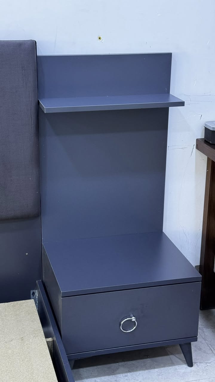 غرفه نوم 5قطع لون رصاصي نظافه اخو جديد السعر 675 الف. مع شد ونقل
      *********** / ***********
