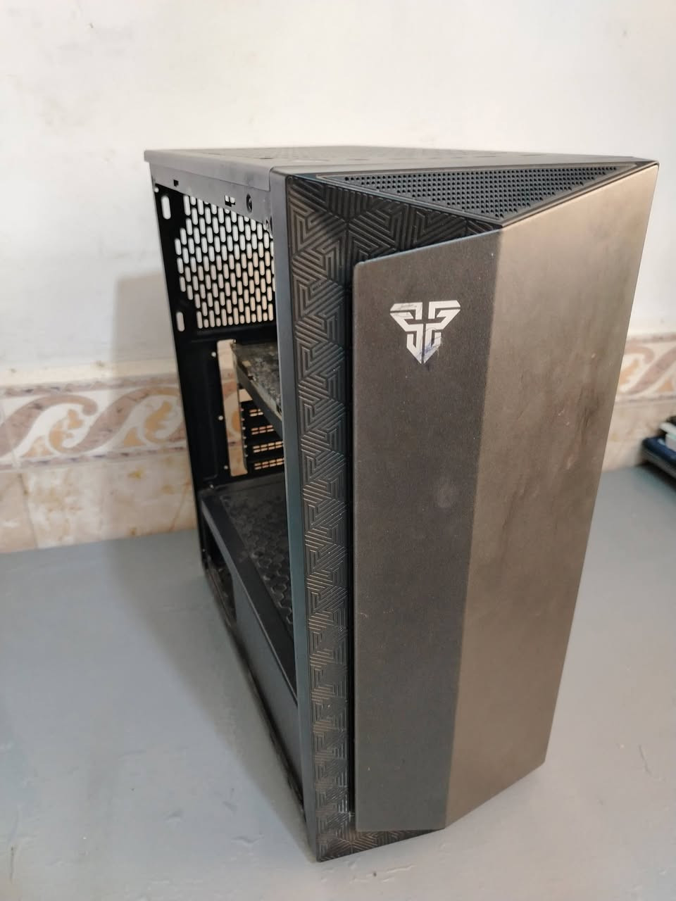 حاسبة دسكتوب

core i5 جيل ثالث

رامات ddr3

هارد hdd 120gb

9500gt كرت

السعر 110 الف
توصيل متوفر


**إذا كنت صاحب هذا الإعلان وتريد حذفه لأي سبب، رجاءا أرسل رسالة إلى الدعم الفني**