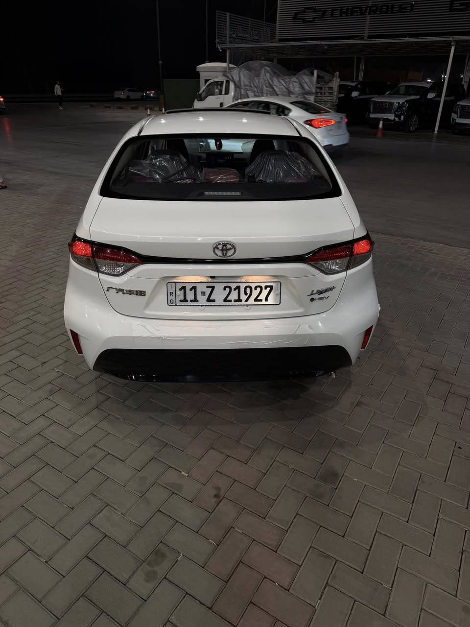 السلام عليكم كورلا هايبرد 2024 فول مواصفات  داخل احمر جلد السياره كفاله عمه من الصبغ والبارد رقم السياره بغداد. السياره ماشيه 17 الف العنوان بغداد للاستفسار ***********
