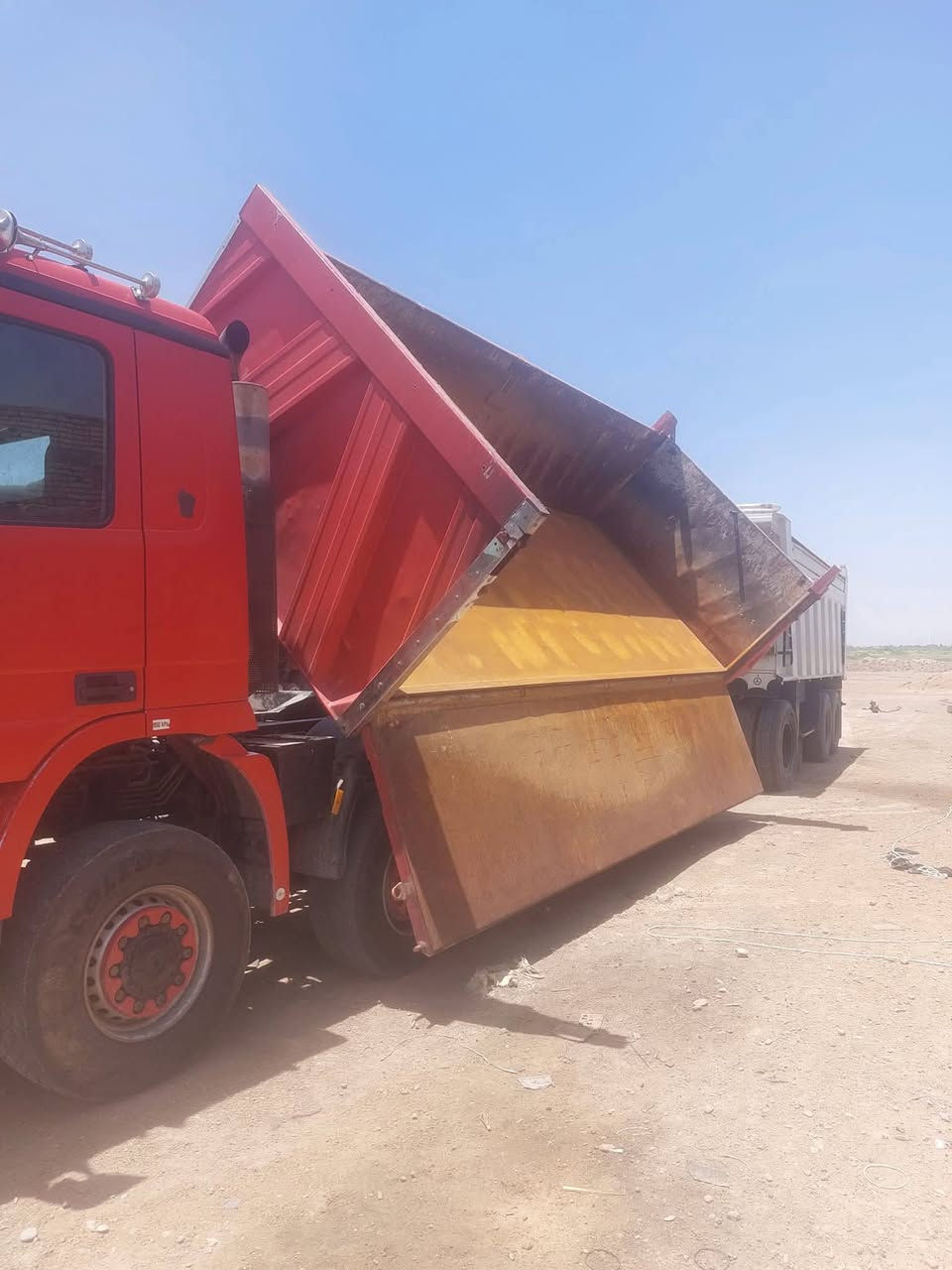 بدي للبيع الماني جديد بلكارتون هوه وجامغلاته  دعاميه وتسايس مال مقطوره. و  تانكي هدوريلك  تفصال.  مال اكتروز شيال طول٥٨٠ مكانه العماره 
***********
