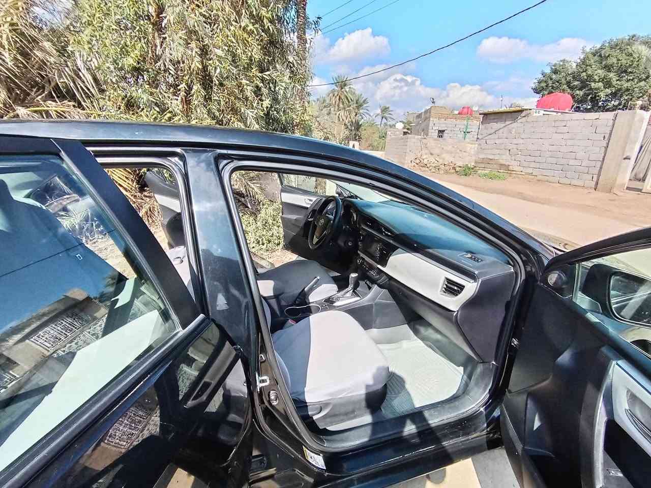 السلام عليكم كورلا 2015 مكينه 2000 حادثه جاملغ وبنيد بدون داخل السعر 120وبيها مجال ***********
