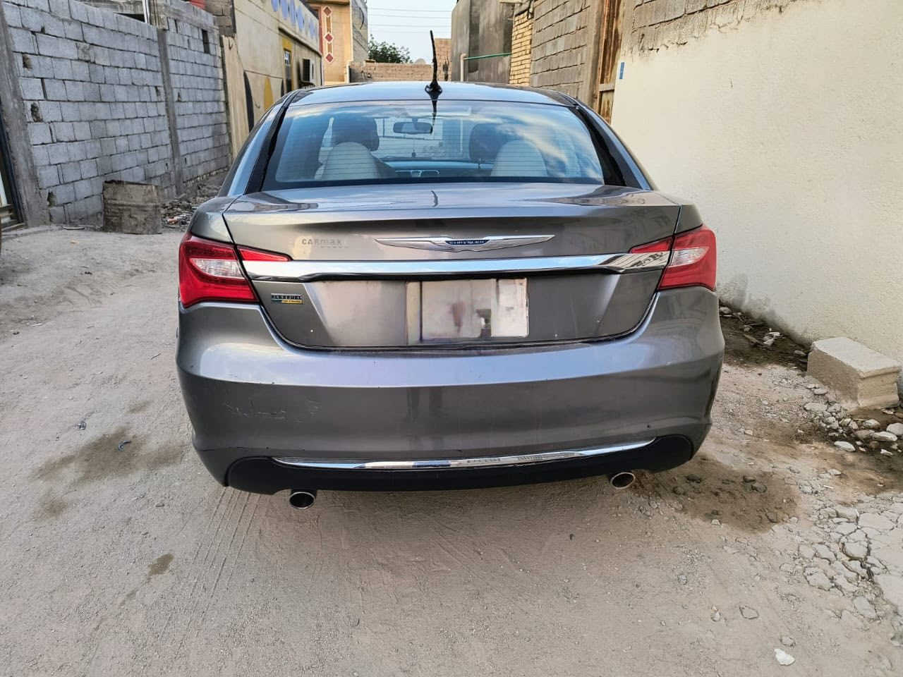 كرايسلر c200 2013  سته سلندر  سياره جاهزه ونضيفه مكينه وكير كفاله حداديه جديده  رقم بصره دولي بسمي  رايد مراوس فلاونزا  كاز كير عادي 2013  ونتفق ع فرق  مكانها البصره 
***********
