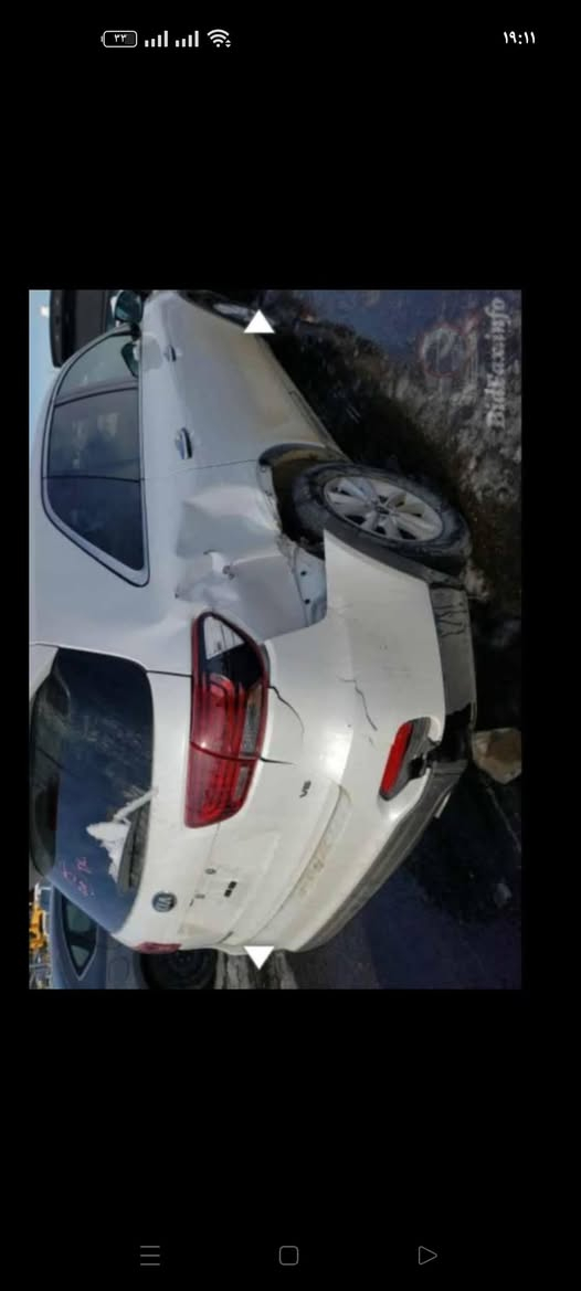 السلام عليكم
للبيع سورنتو أمريكي موديل2020

6سلندر 7راكب كشنات جلد 

باسمي رقم الجديد 

سيارة بدون تبديل او اوايرباك حادث خفيف جدا 

     ماشيه78.  

      بدون ايرباك اودواخل صور حادث بلمنشور 

    

     ***********

    سعر 218
