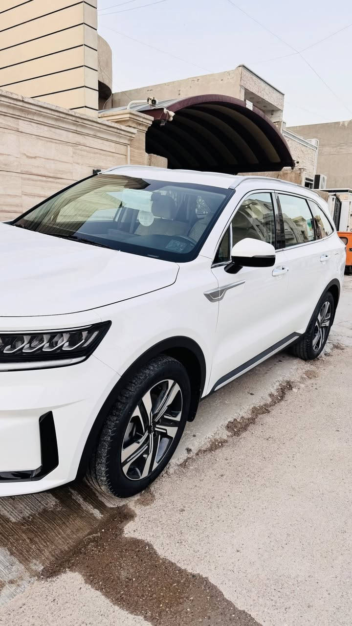 سورنتو (22) خليجي 6 اسلندر ماشيه 55 الف مابيه صبغ فقط دعاميه اماميه لغرض الجماليه مابيه حادث بيه حالوب بس بسونر يبين وبيه كم رصعه والسنور موجود ماله ومواصفاته موجوده بصور قماره حديد شاشه بصمه كراسي كهرباء 7 راكب والباقي معروف وسعره 29 وبيه مجال مكاني شارع فلسطين وهذا رقمي ***********
