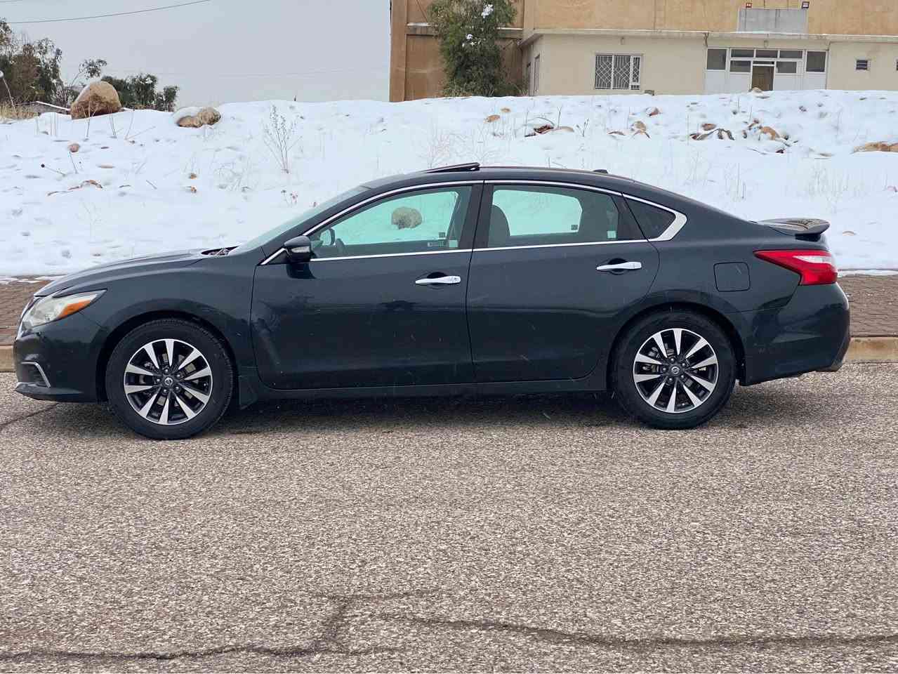 السلام عليكم
للبيع نيسان التيما موديل 2017
رقم اربيل مميز بسمي
سعر  125 ورقه بيها مجال لطيبين
رقم سنويه وفحص وهزه كلو جديد 
تحويل وكاله تريد بشرط
مكينه وكير وتبريد كله بشرط وين ماتريد افحص
محرك 2500 المرغوب اربعه سلندر
مواصفات SV فول فول 
بصمه 
ابواب بصمه 
صندوق بصمه
ردادات امامي خلفي جانبي كلو شغال
تحديد سرعه
سلايت فتحه
تبريد مركزي قطعتين
تشغيل عن بعد
شاشه وكاميرا
وبعد بيها مواصفات
سيارا بيها بابين نفر صبغ بدون دواخل بجم خلف كبس شرط رقم شاصي موجود مع صور شوف حادثها يطلع 
ارباكات ما طاك كله سليمه 
سيارا احلى من صور سيارا نظيفه ما بيها مصرف
حجر كزوز بشرط
هاتف اسيا ***********
هاتف كورك *********** واتساب
هاتف كورك *********** واتساب
عنوان سياره قضاء عقرة بعيده عن اربيل وموصل ساعه دهوك, العراق
