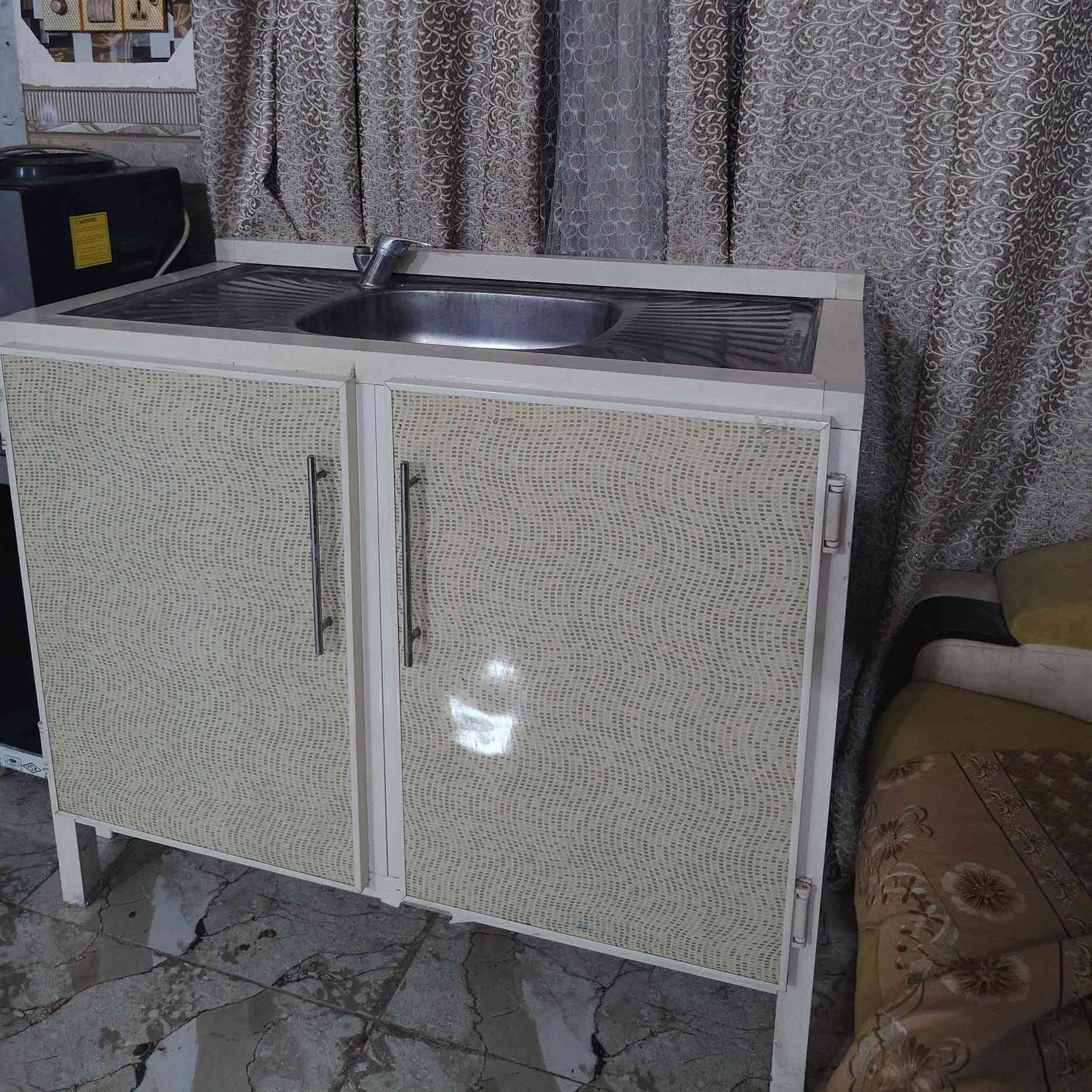 شاشه 43 سمارت بيه نت  استخدام قليل وسنك متروعشره وسنك ثاني قياس مترين نضيفات تاخذ شرط


**إذا كنت صاحب هذا الإعلان وتريد حذفه لأي سبب، رجاءا أرسل رسالة إلى الدعم الفني**