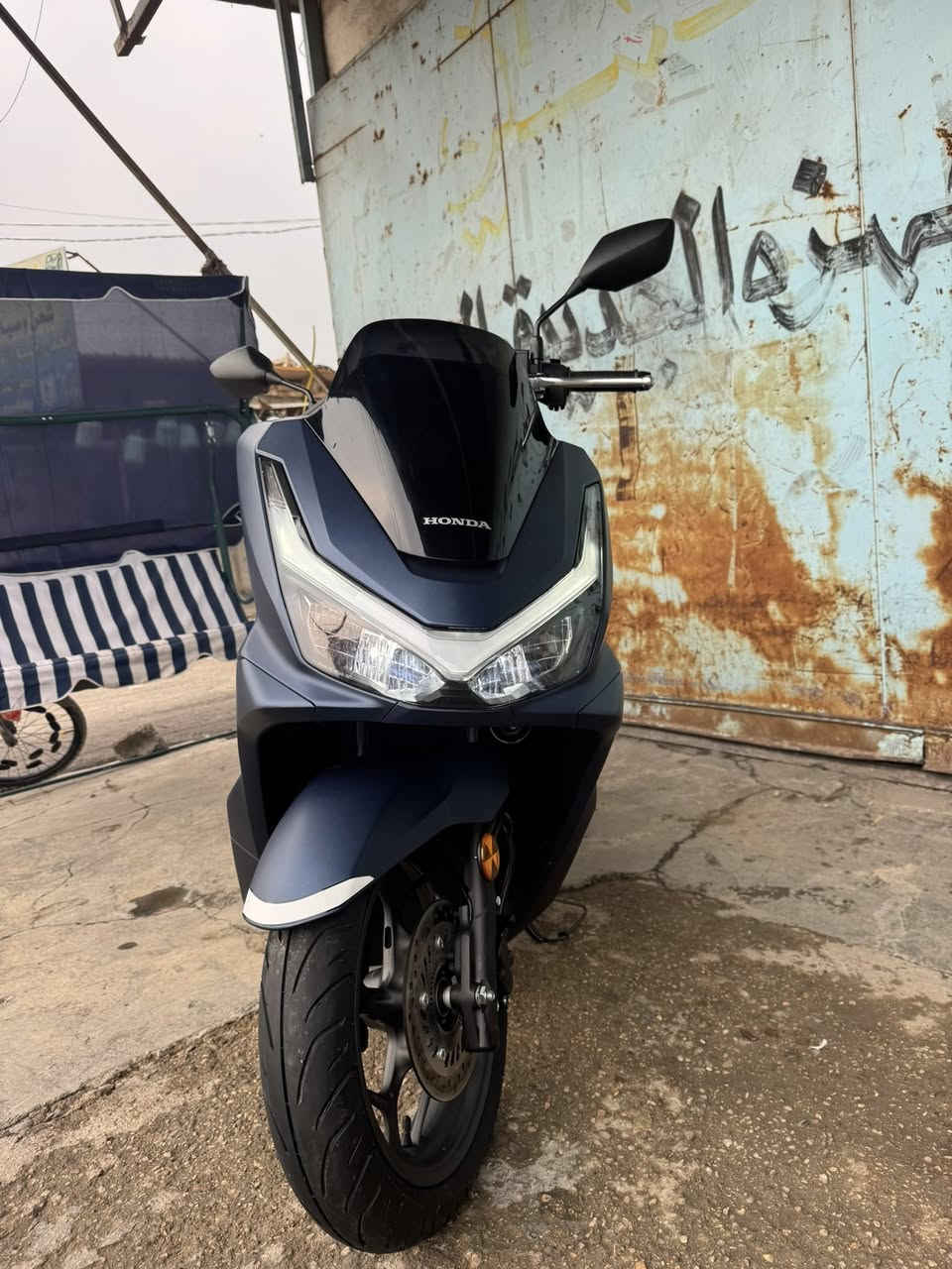 سلام عليكم
Pcx2025
جيل 5
لون مميز 
بصمه عدد2
مفتاح طوارء عدد 2
كود بصمه عدد2
غير مستخدمه —-زيروو—
يابني 100/100
مكان الدراجه كاظميه معارض جكوك
لتواصل ***********
