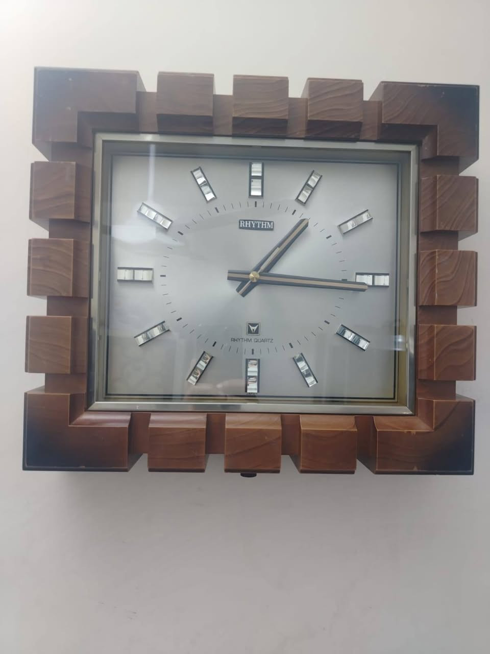 ساعة رايثم ياباني اصلي قديم انتاج الثمانينات حجم كبير


**إذا كنت صاحب هذا الإعلان وتريد حذفه لأي سبب، رجاءا أرسل رسالة إلى الدعم الفني**