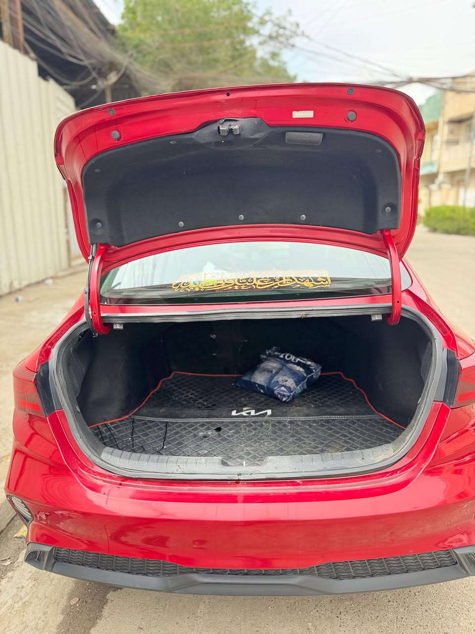 يالله السلام عليكم

فورتي مديل 2023🔴  ماشيه 60 مايل 🏎️

حادث كدامك جاملغ الخالفي ع بارد راجع وصبغ بس مكان الرقم الي بل صندوك بدون ارباك سياره 

مكينه 2000 دوش معروفه موصفات عاديه معروفه تحكم ستيرن توقف ذاتي كامره شاشه كبيره رادار قياده اليه 

سياره موجوده اب شارع فلسطين 

هذا رقمي ***********

معروضه 153$وبيهه مجال كلشي يمك موجود وسعر  

ملاحضه سياره بيهه دوشمه كامله من كاعيه وصاعد  

يعني كلشي متصرف تحياتي  رقم بغداد بسمي جاهزه
