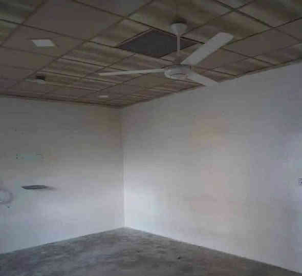 سلام عليكم بيت زراعي للبيع في خانقين كهريز السفلي
 قرب مدرسه شرحبيل 
 ٢٠٠ متر 
٢ غرفه نوم
 استقبال
مطبخ 
وصحيات خارجي 
وحمام داخلي وخارجي 

السعر ٢٠وبي مجال بسيط

الاستفسار الاتصال على الرقم
‏‪***********
او تعال خاص خناقين
