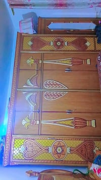 قرفت اخشاب.  البيع الحد يكسر بيه.  وهذا رقمي خابرني مامتواجد ع فيس 075...