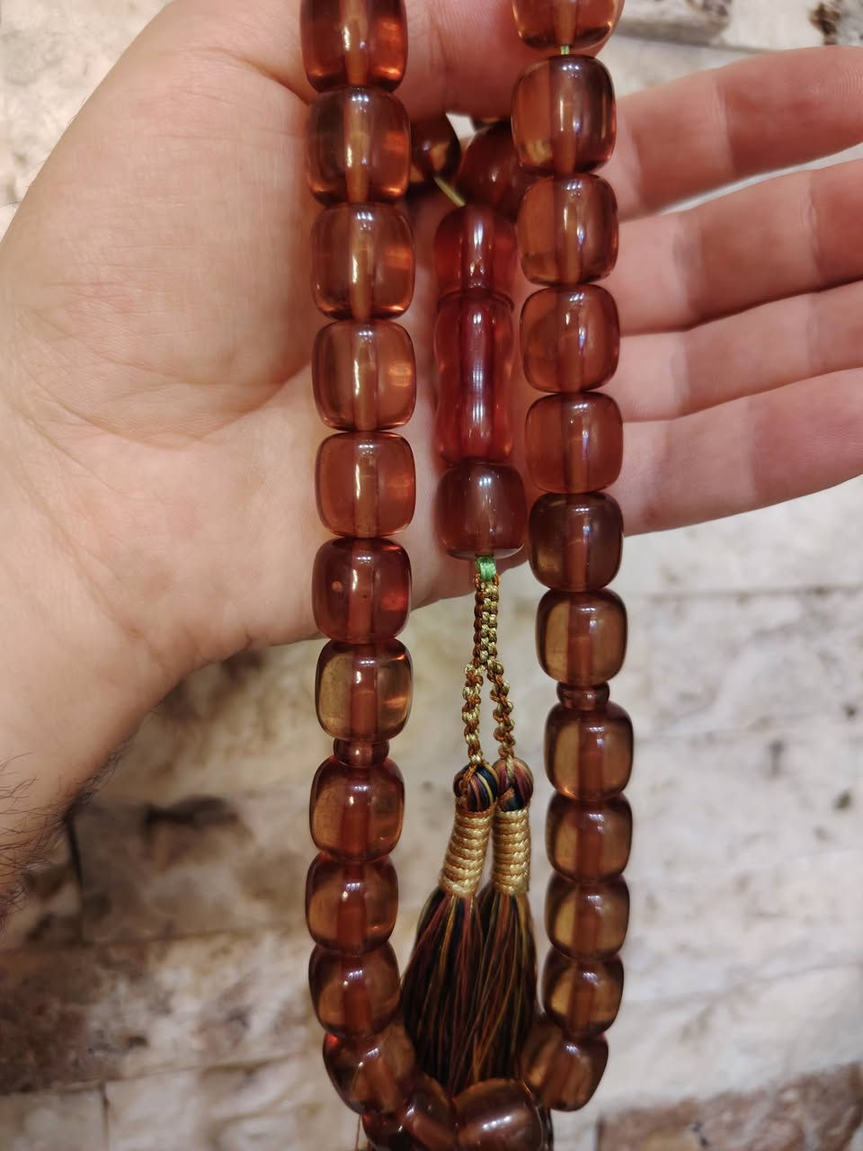 السلام عليكم
مسباح السندلس باكستاني شرط
٣٣ خرزه مع خرزه سبير
وزن ١٠٠ غرام صافي
عطاب فول
المكان النجف الإشرف ويوجد توصيل


**إذا كنت صاحب هذا الإعلان وتريد حذفه لأي سبب، رجاءا أرسل رسالة إلى الدعم الفني**