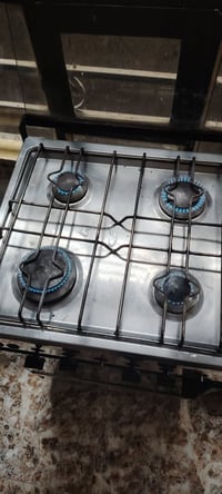 طباخ للبيع 50. 07725887315